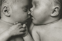 Annabell & Abigail: Newborn Twins